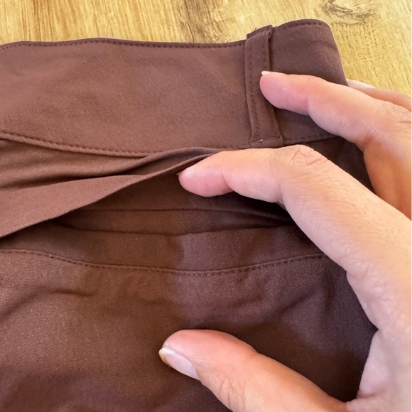 REI CO-OP Mountain Biking Shorts • size 4 - Picture 6 of 13